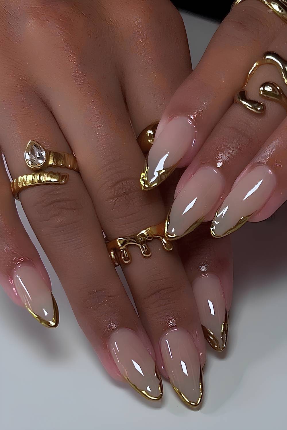 Long Sharp Almond Gold French Tips With острый миндаль Long Sharp Almond Gold French Tips With острый миндаль — Simple Gold French Tip Nails
