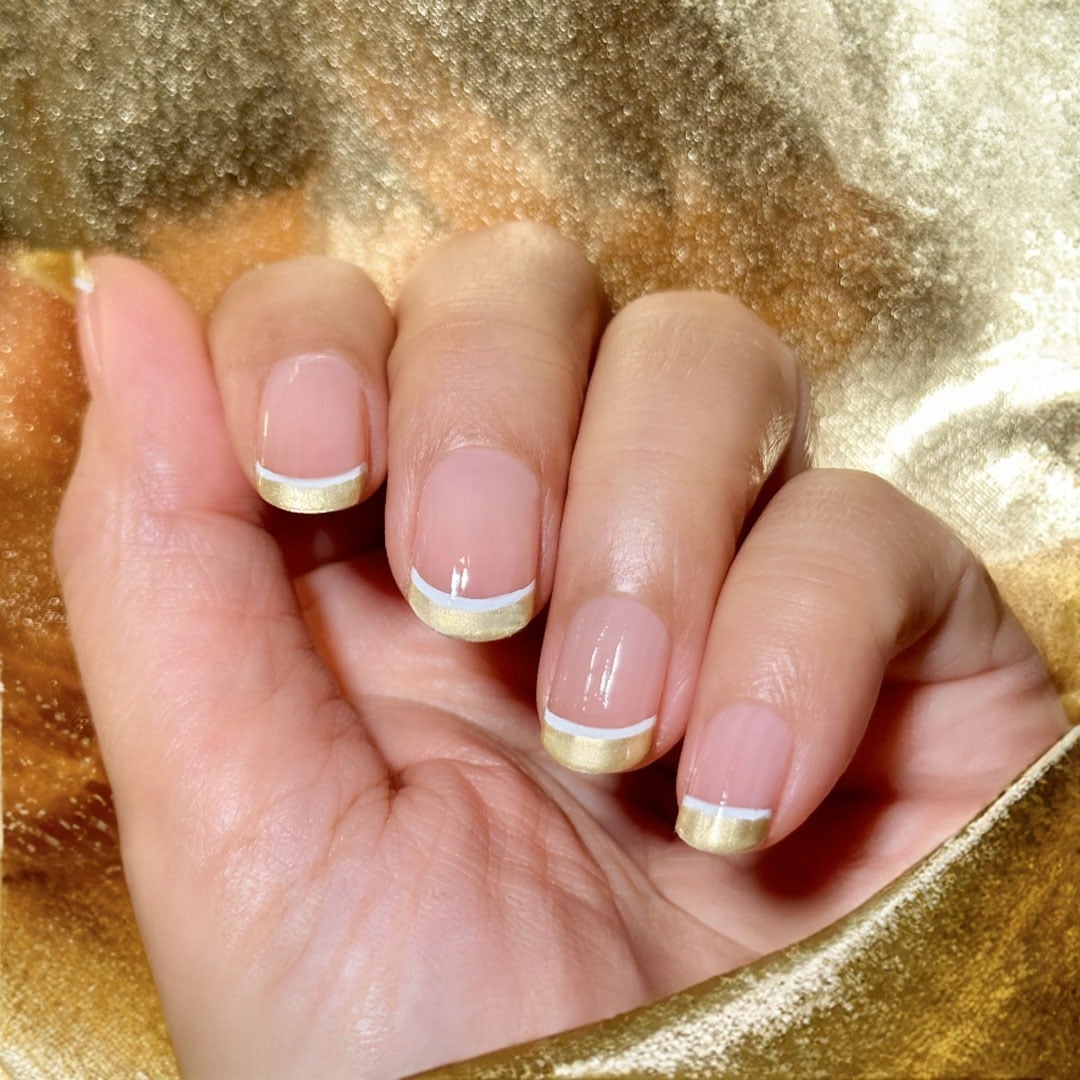 Short Almond Delicate Gold Foil Outline, Glossy Short Almond Delicate Gold Foil Outline, Glossy — Simple Gold French Tip Nails