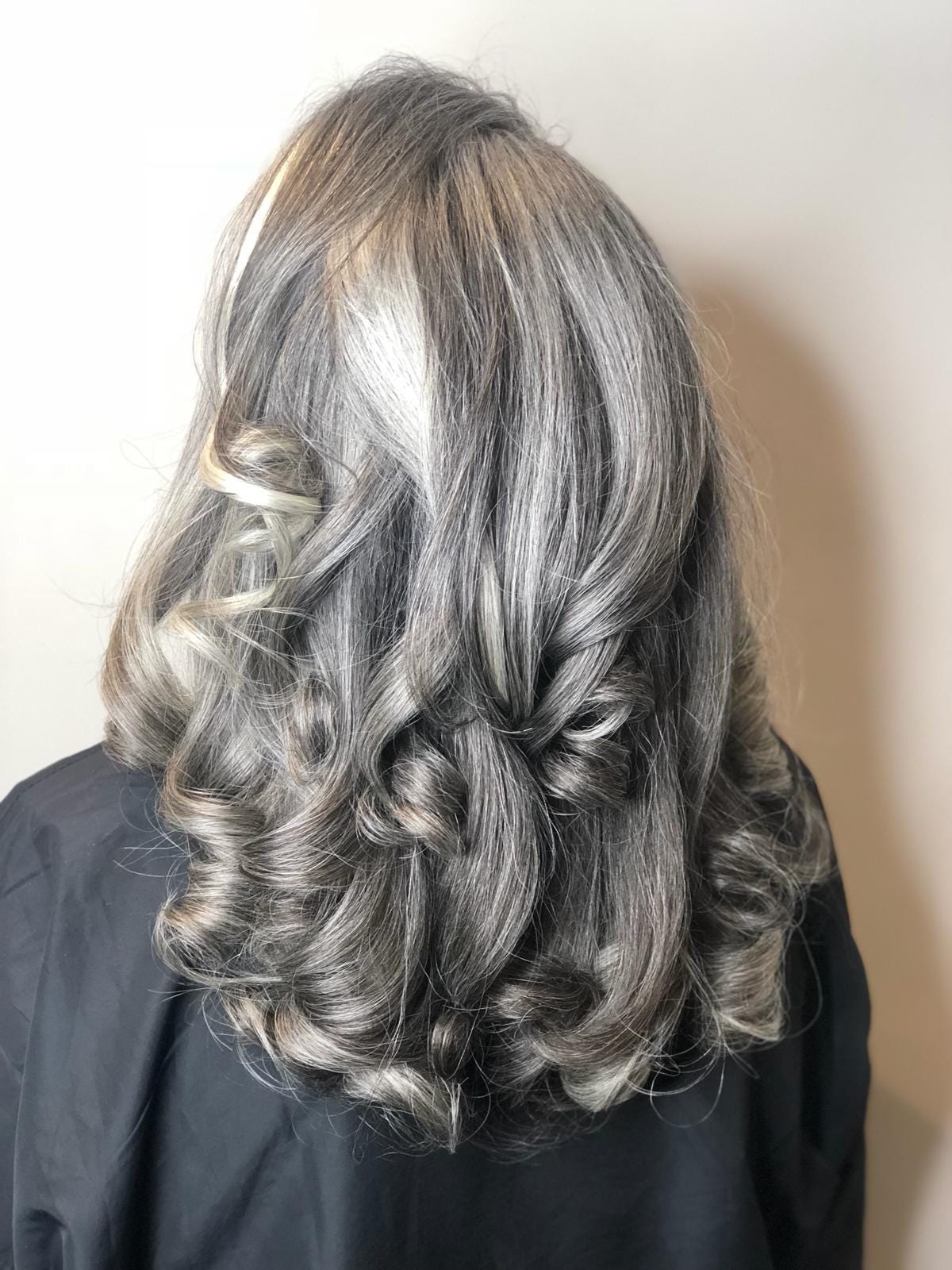 Shoulder Lob With Wispy Bangs — Simple Gray Blending