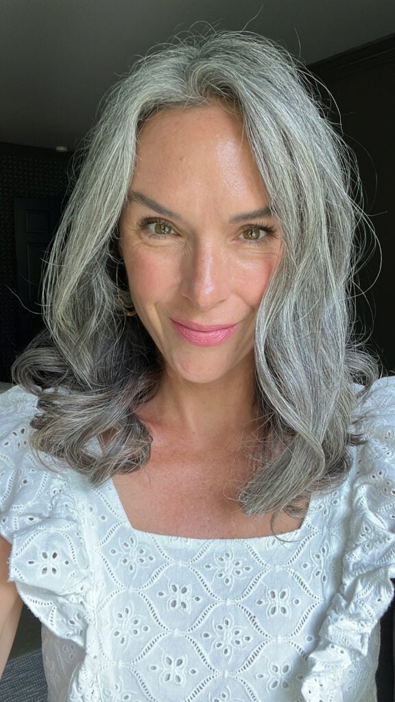 Shoulder-Length Layers With Soft Waves Shoulder-Length Layers With Soft Waves — Simple Gray Hair