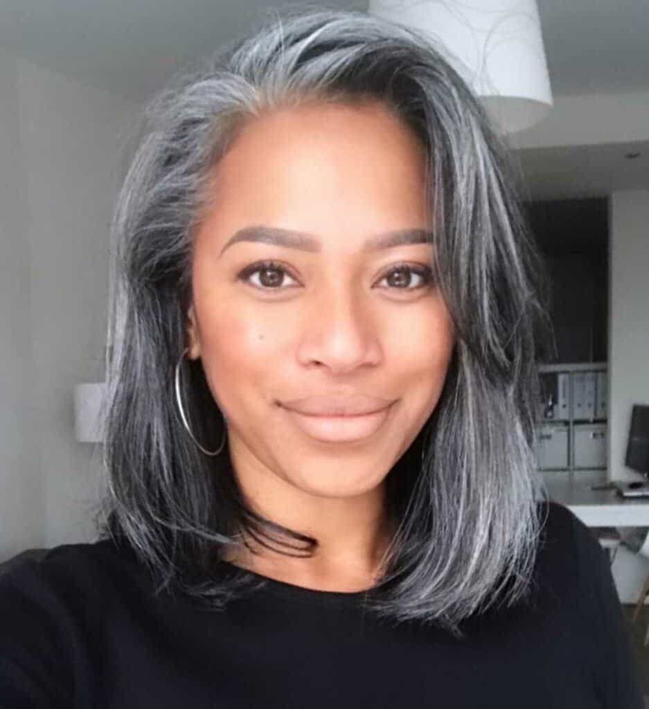 Collarbone Lob With Side Swept Bangs — Simple Gray Highlights