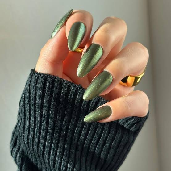 Olive Green Chrome Medium Almond Nails Olive Green Chrome Medium Almond Nails — Simple Green Chrome Nails