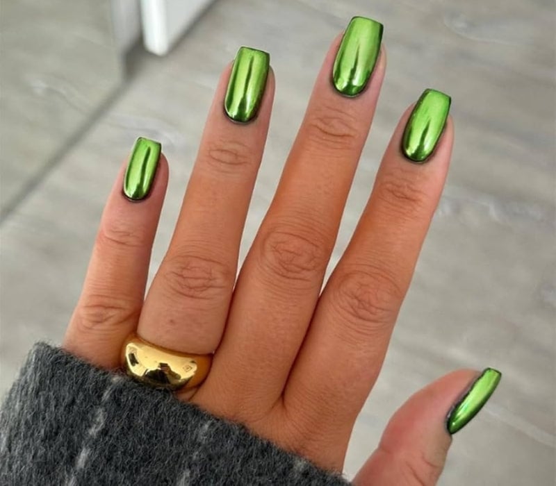 Bright Green Chrome Short Square Nails Bright Green Chrome Short Square Nails — Simple Green Chrome Nails