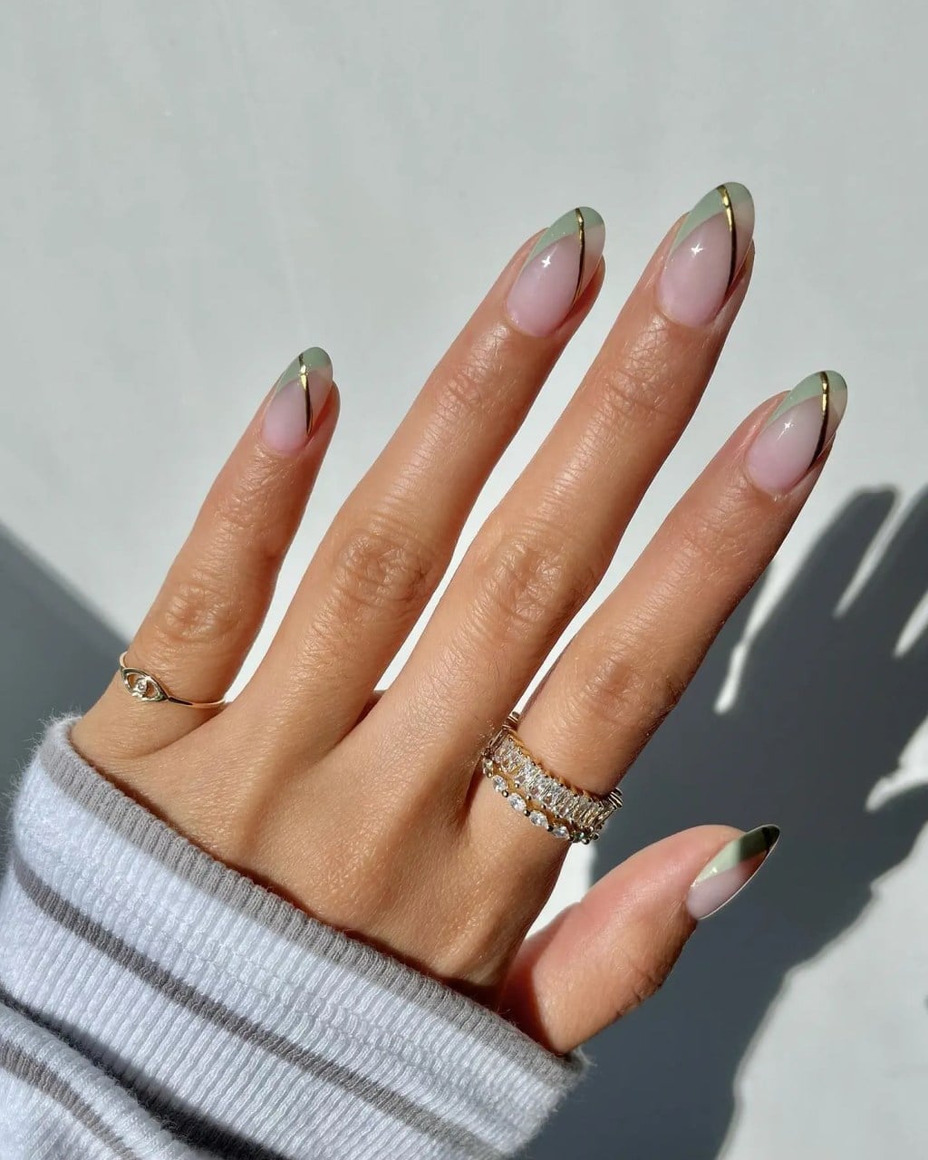 Muted Green French Tip Short Almond Nails Muted Green French Tip Short Almond Nails — Simple Green French Tip Nails