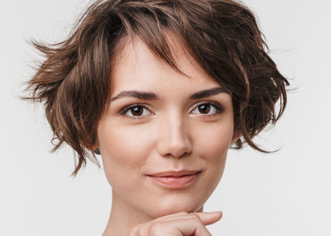 Ear Length Wavy Pixie With Short Bangs — Simple Hair Color for Pale Skin