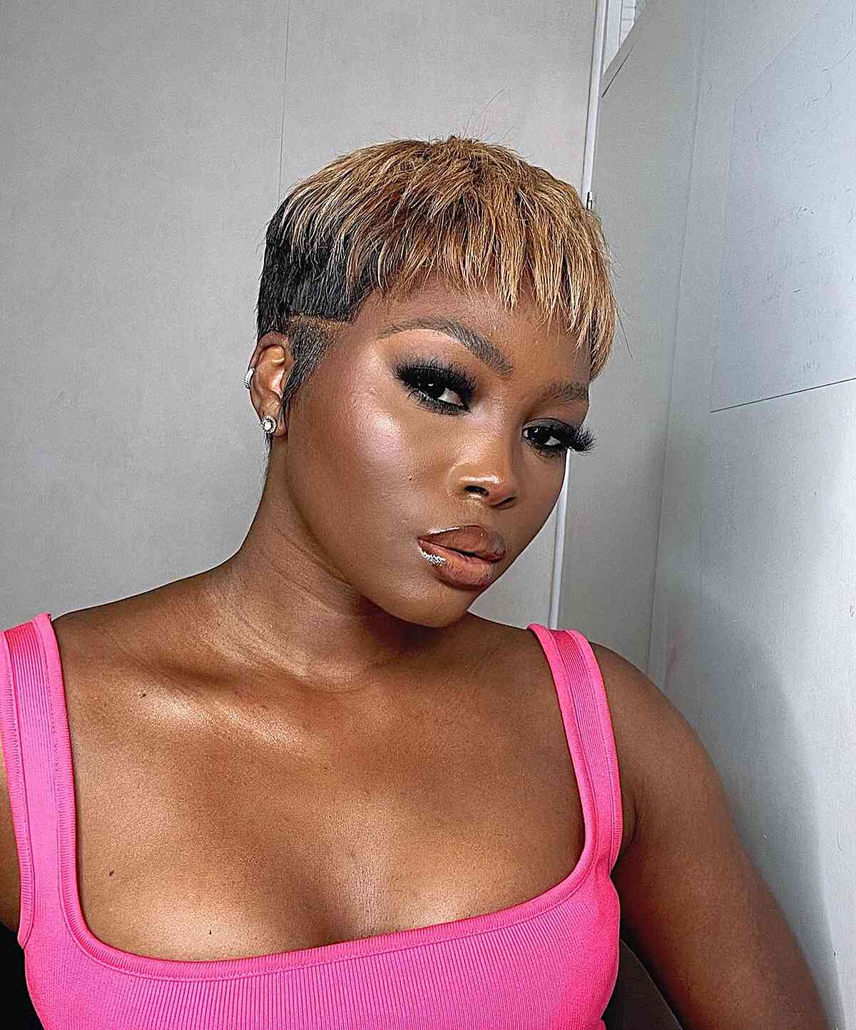 Pixie With Undercut and Blonde Highlights Pixie With Undercut and Blonde Highlights — Simple Haircuts for Black Women
