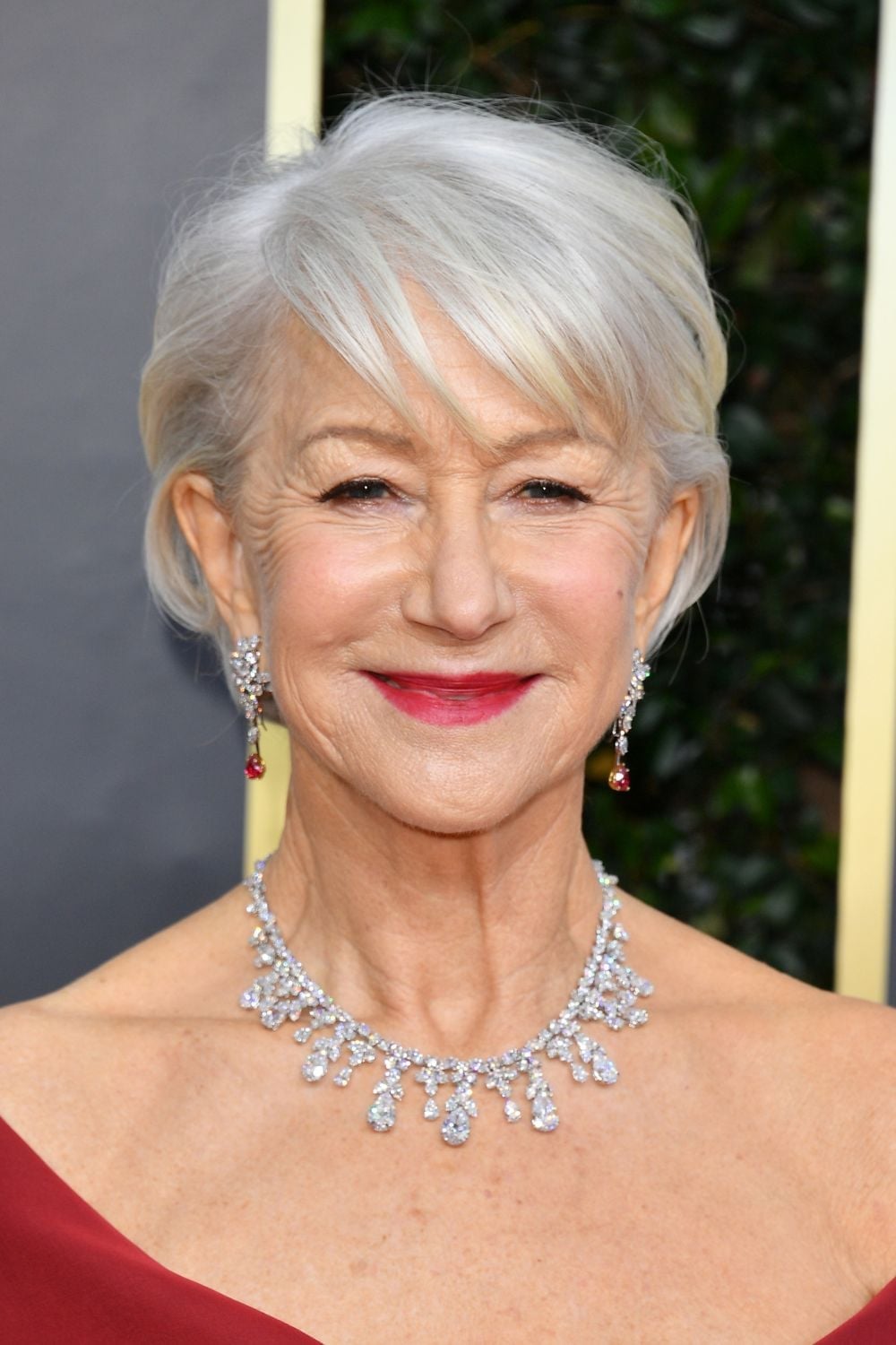 Ash Blonde Collarbone Layered Bob With Soft Waves — Simple Haircuts for Older Women