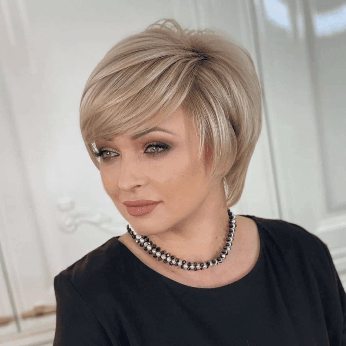 Short Layered Ash Blonde With Volume — Simple Haircuts for Women