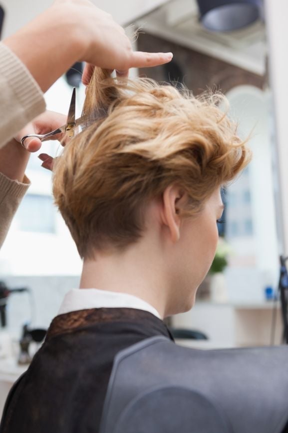 Short Layered Pixie With Swept Bangs, Close-Up Take — Simple Haircuts Tutorial