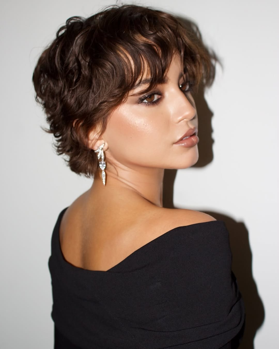Textured Wavy Pixie With Side Bangs — Simple Hairstyles for Short Hairs.