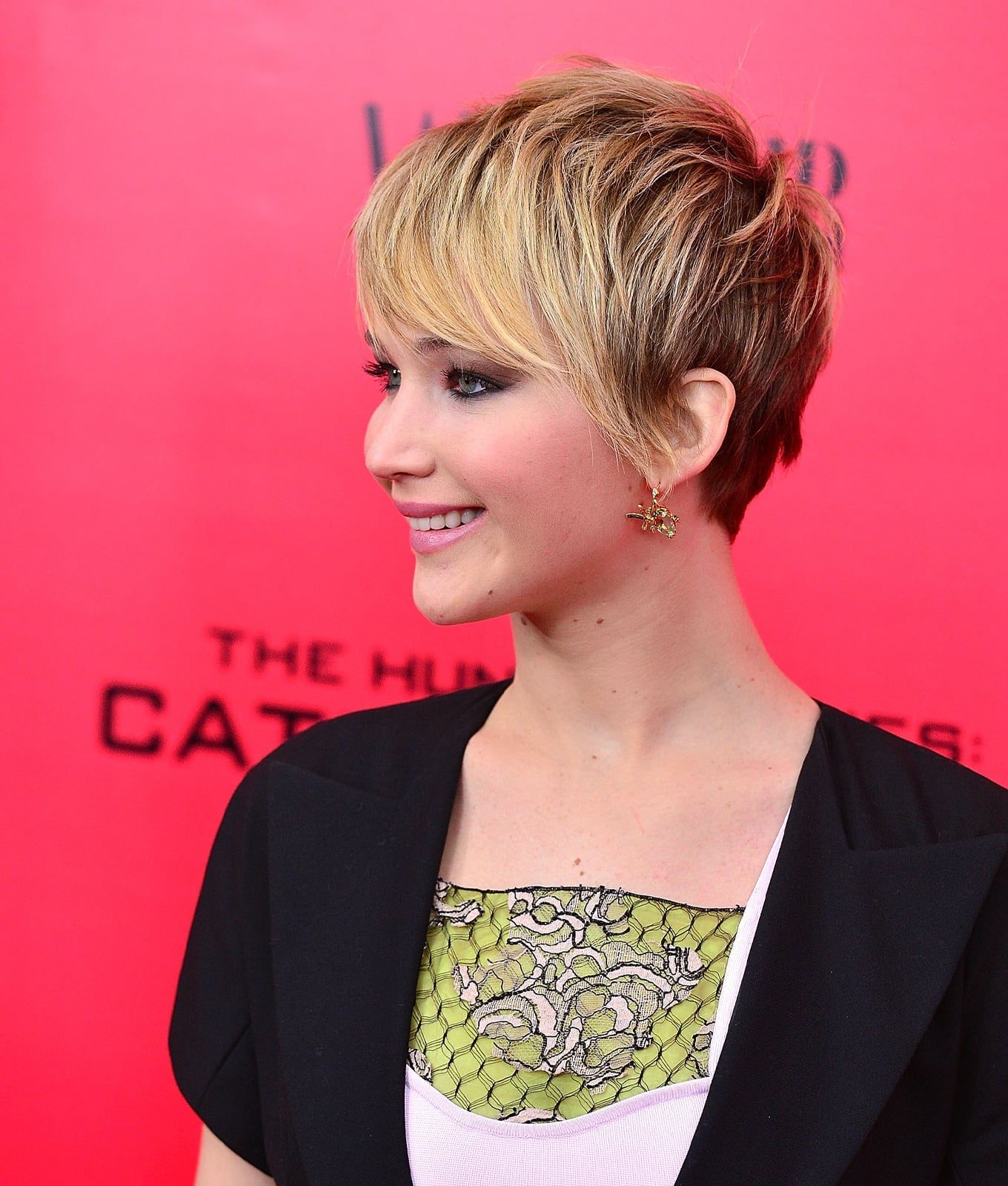 Blonde Pixie With Swept Bangs — Simple Hairstyles for Short Hairs.