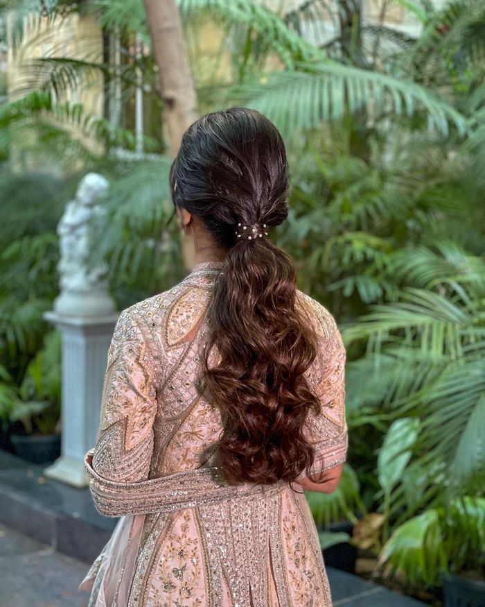 Textured Dark Brown Ponytail With Curls Textured Dark Brown Ponytail With Curls — Simple Hairstyles for Wedding