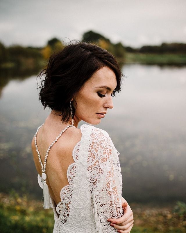 Chin Length Bob With Wispy Side Bangs Chin Length Bob With Wispy Side Bangs — Simple Hairstyles for Wedding