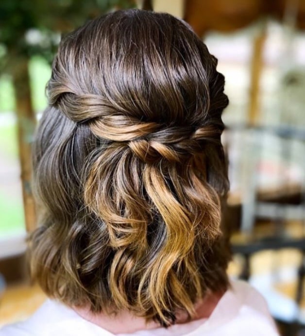 Brown Wavy Bob With Twisted Braid Accent Brown Wavy Bob With Twisted Braid Accent — Simple Hairstyles for Wedding