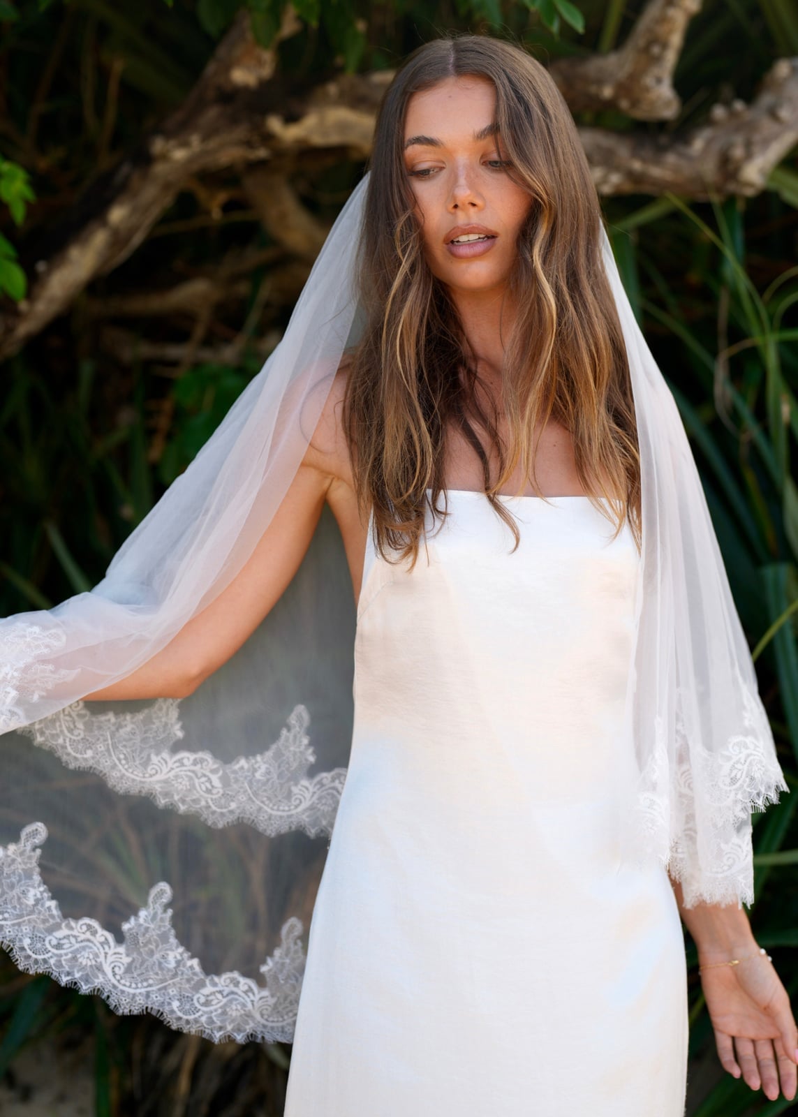 Mid Back Air Dried Waves With Lace Veil — Simple Hairstyles with Veil