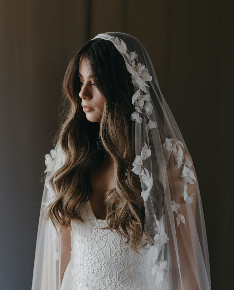 Long Loose Waves With Floral Veil — Simple Hairstyles with Veil