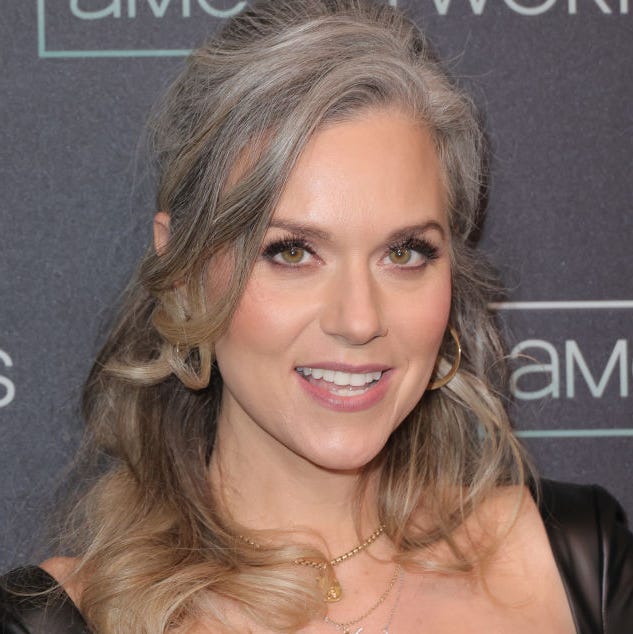 Shoulder Length Wavy Fine Grey With Lighter Grey Highlights — Simple Highlights