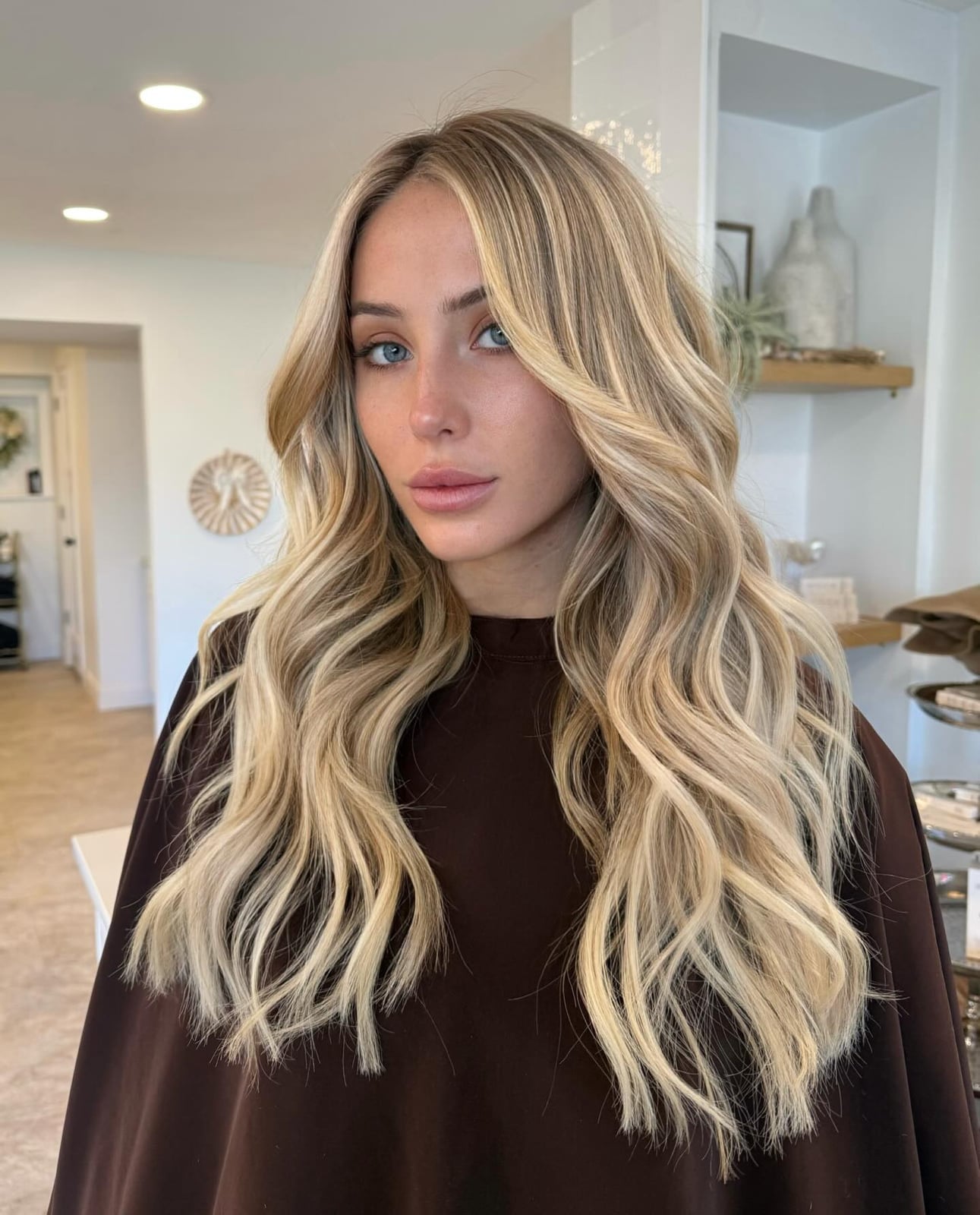 Ash Blonde With Platinum Highlights Ash Blonde With Platinum Highlights — Simple Highlights on Blonde