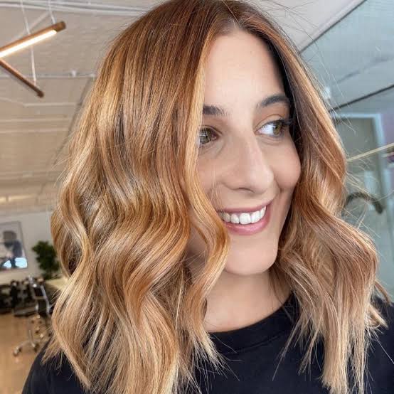 Shoulder Length Strawberry Blonde With Highlights Shoulder Length Strawberry Blonde With Highlights — Simple Highlights on Blonde