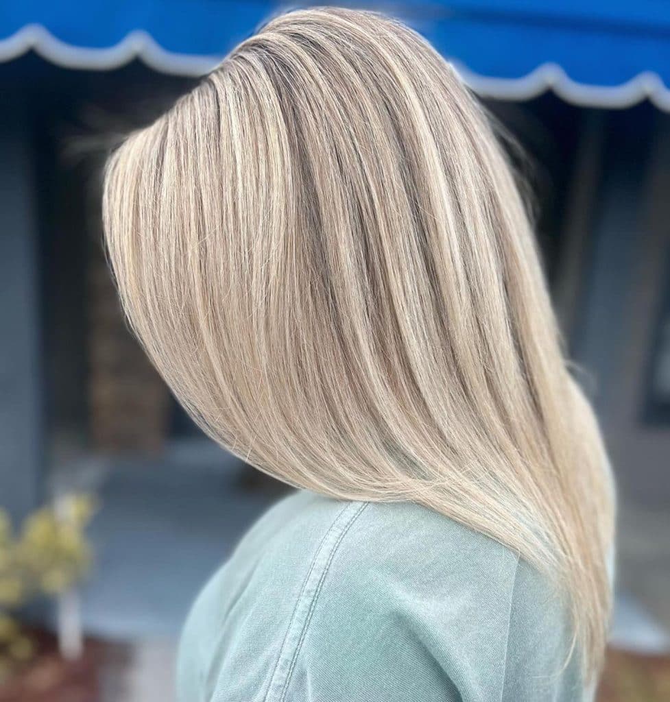 Collarbone Ash Blonde Highlights Collarbone Ash Blonde Highlights — Simple Highlights on Blonde