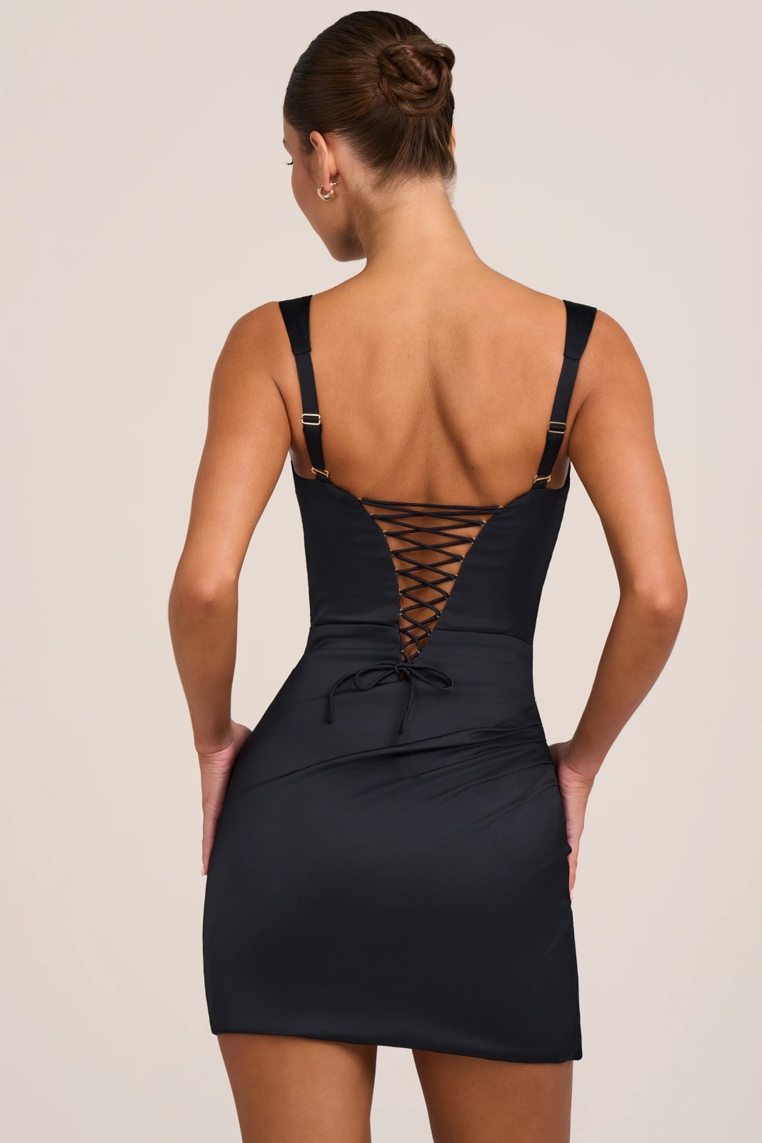 Product Listing Image — Simple Iconic Dresses