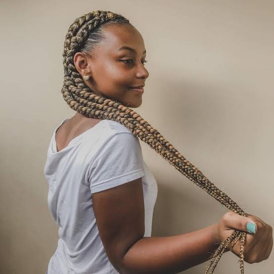 Warm Blonde Jumbo Braids With Wavy Ends — Simple Jumbo Braids