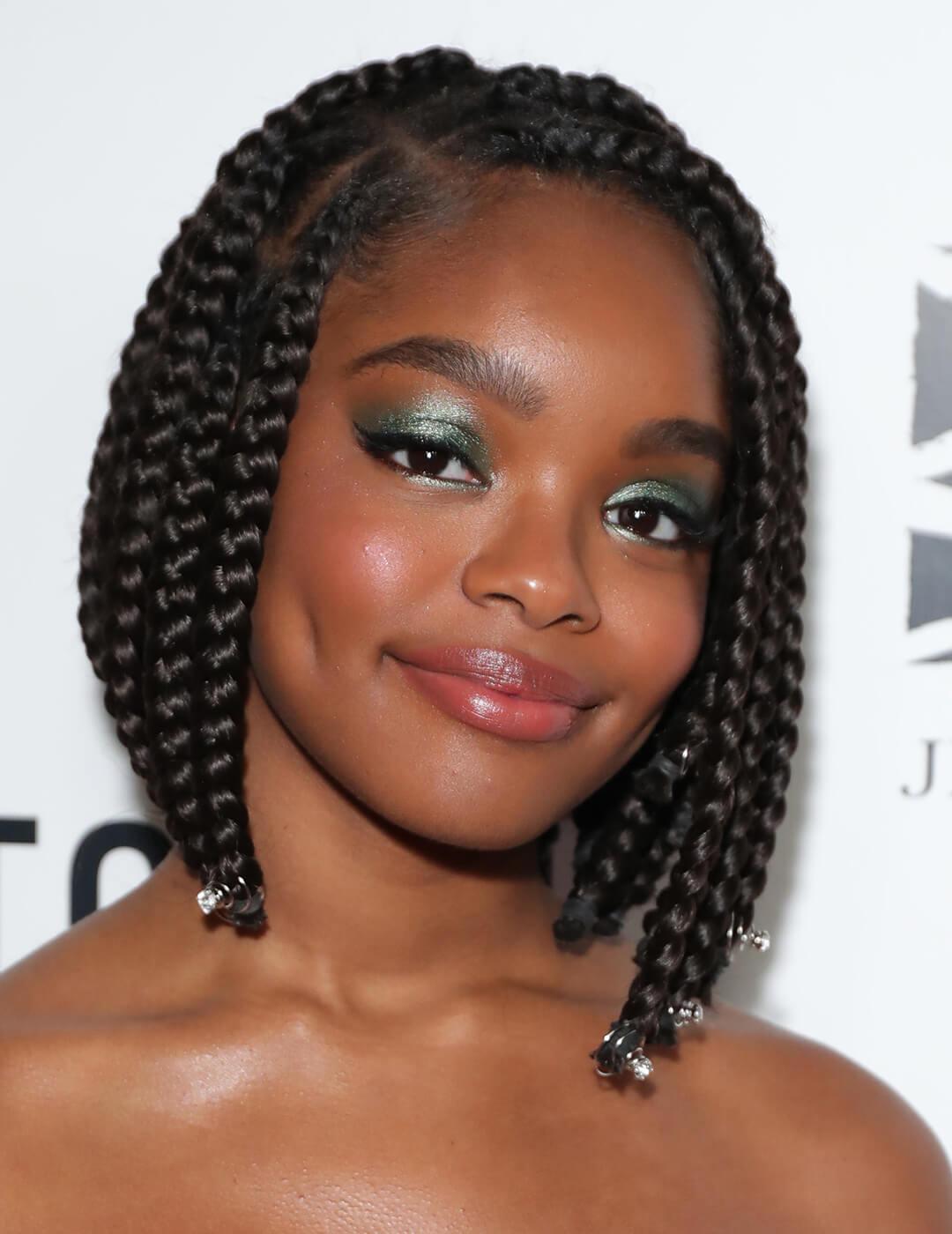 Chin Length Black Box Braids With Beads, Straight — Simple Jumbo Braids