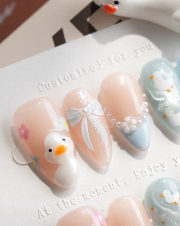 Oval Nails With 3D Duck And Bow Oval Nails With 3D Duck And Bow — Simple Kawaii Nails