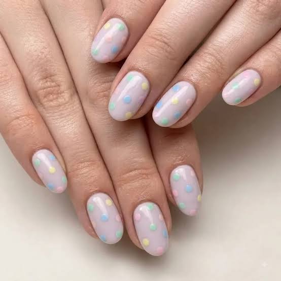 Short Oval Nails With Pastel Polka Dots Short Oval Nails With Pastel Polka Dots — Simple Kawaii Nails