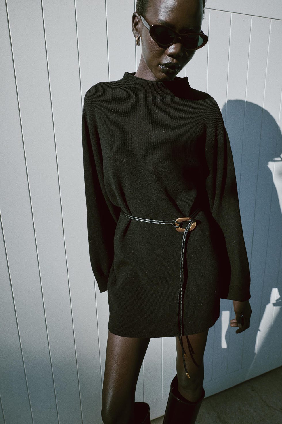 Black Oversized Knit Dress with Belted Waist Black Oversized Knit Dress with Belted Waist — Simple Knitted Dresses