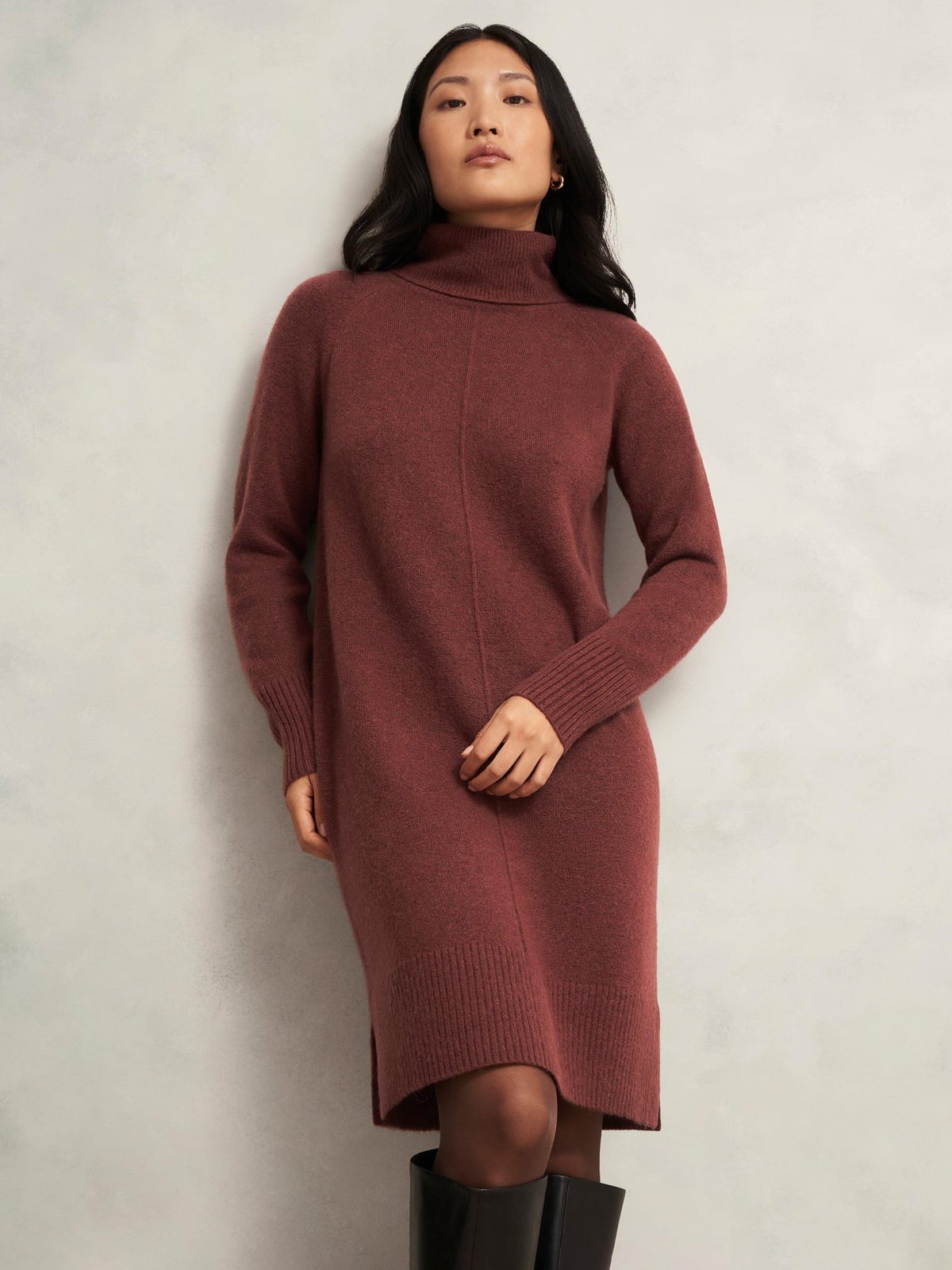 Red Turtleneck Midi Knit Dress with Black Boots Red Turtleneck Midi Knit Dress with Black Boots — Simple Knitted Dresses