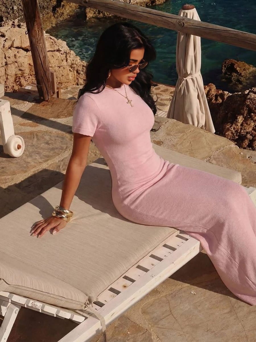 Pale Pink Short Sleeve Knit Maxi Dress Pale Pink Short Sleeve Knit Maxi Dress — Simple Knitted Dresses