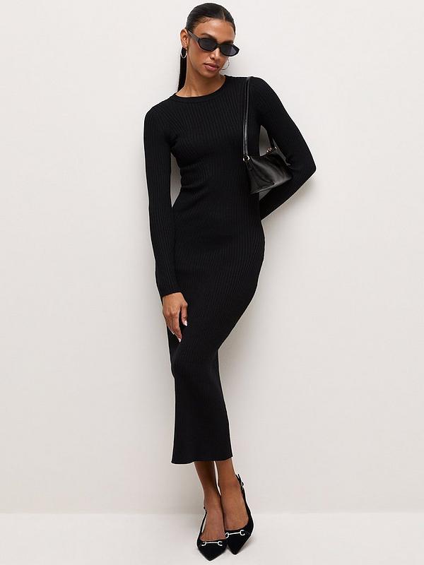 Black Ribbed Knit Midi Dress with Pointed Heels Black Ribbed Knit Midi Dress with Pointed Heels — Simple Knitted Dresses