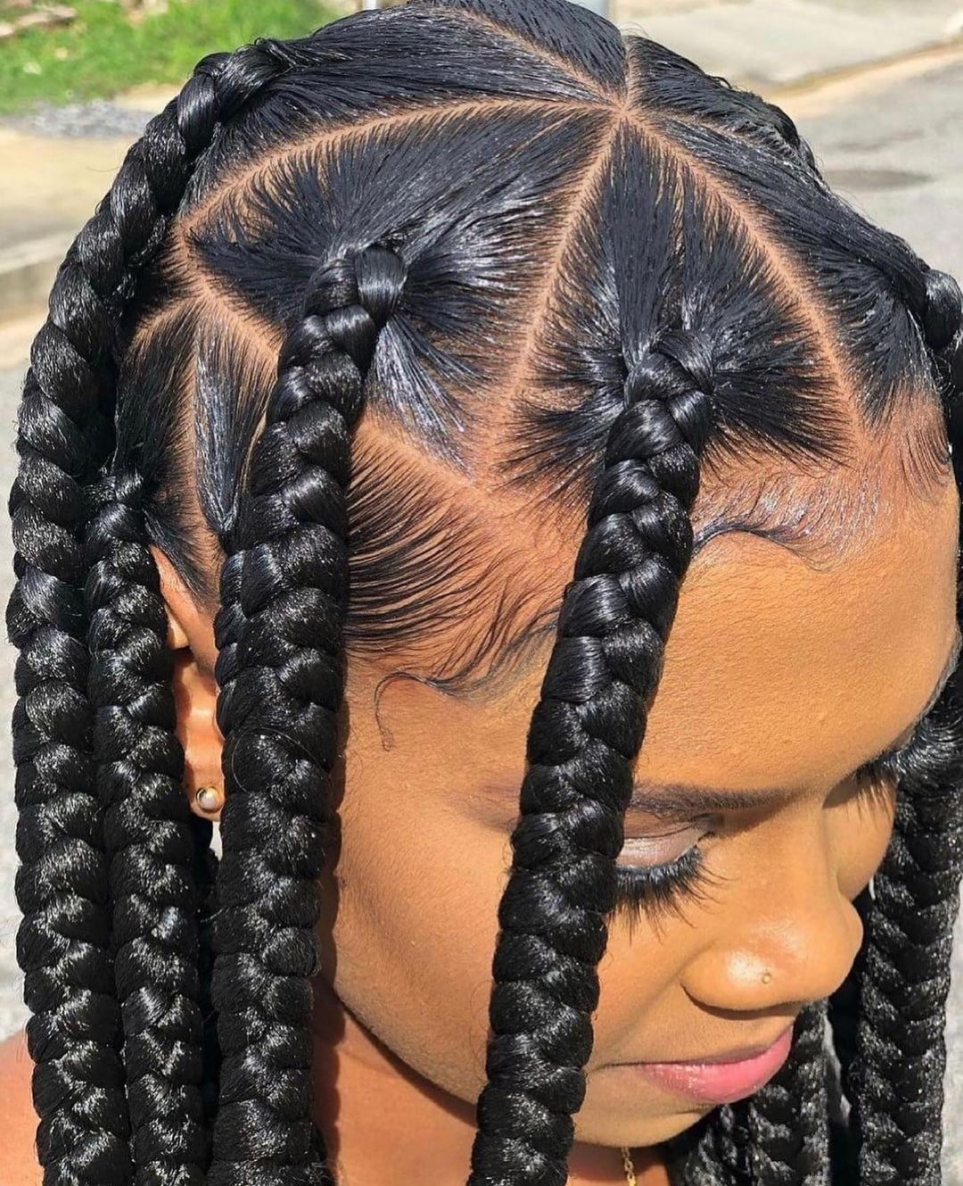 Mid-Back Braids With Curly Tendrils, Black Mid-Back Braids With Curly Tendrils, Black — Simple Knotless Box Braids
