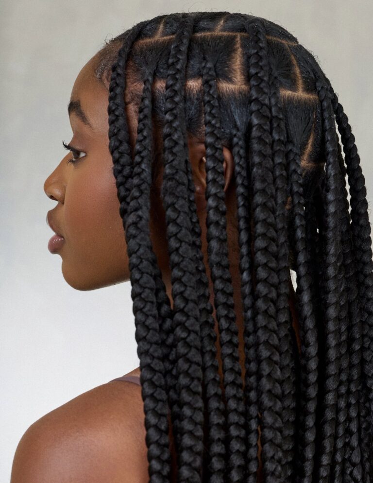 34 Simple Large Knotless Braids 2027 with Mid-Back Length