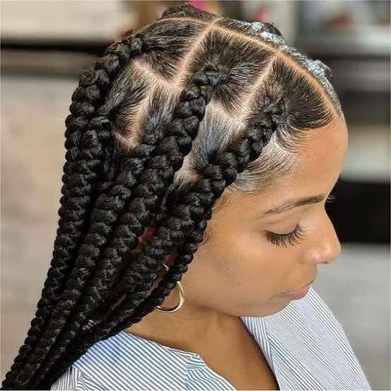 Mid-Back Large Knotless Box Braids With Square Parting Mid-Back Large Knotless Box Braids With Square Parting — Simple Large Knotless Braids