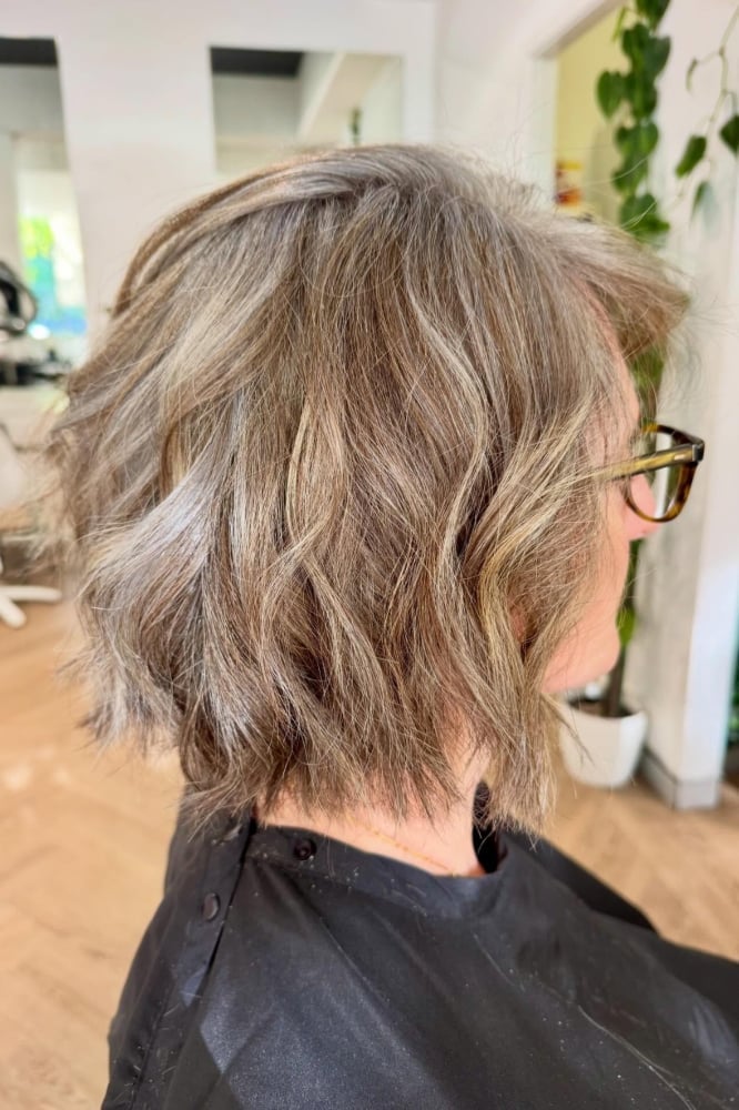 Ear Length Layered Bob Air Dried — Simple Layer Bob