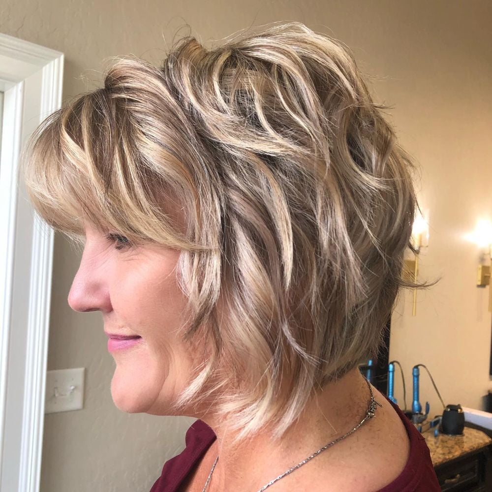Chin Length Layered Bob With Side-Swept Fringe Chin Length Layered Bob With Side-Swept Fringe — Simple Layered Bob Hairstyles