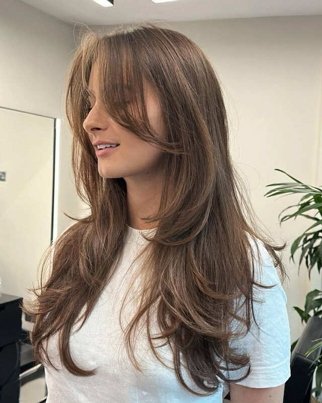 Dark Brown With Softly Blended Face-Framing Layers, Wavy — Simple Layered Haircuts for Long Hair