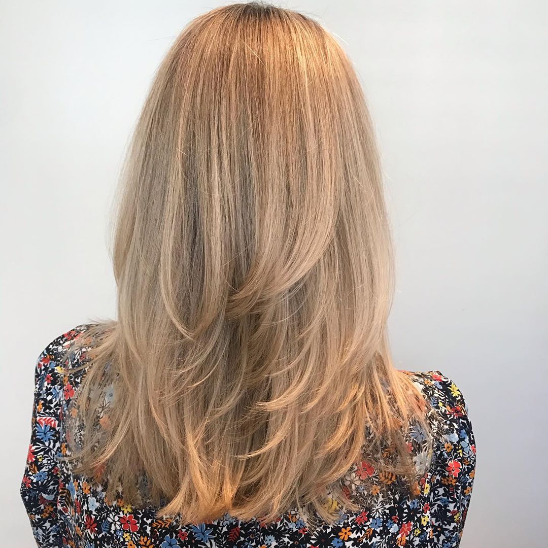 Mid-Back Blonde Straight Flowing Layers Mid-Back Blonde Straight Flowing Layers — Simple Layers Hairstyles