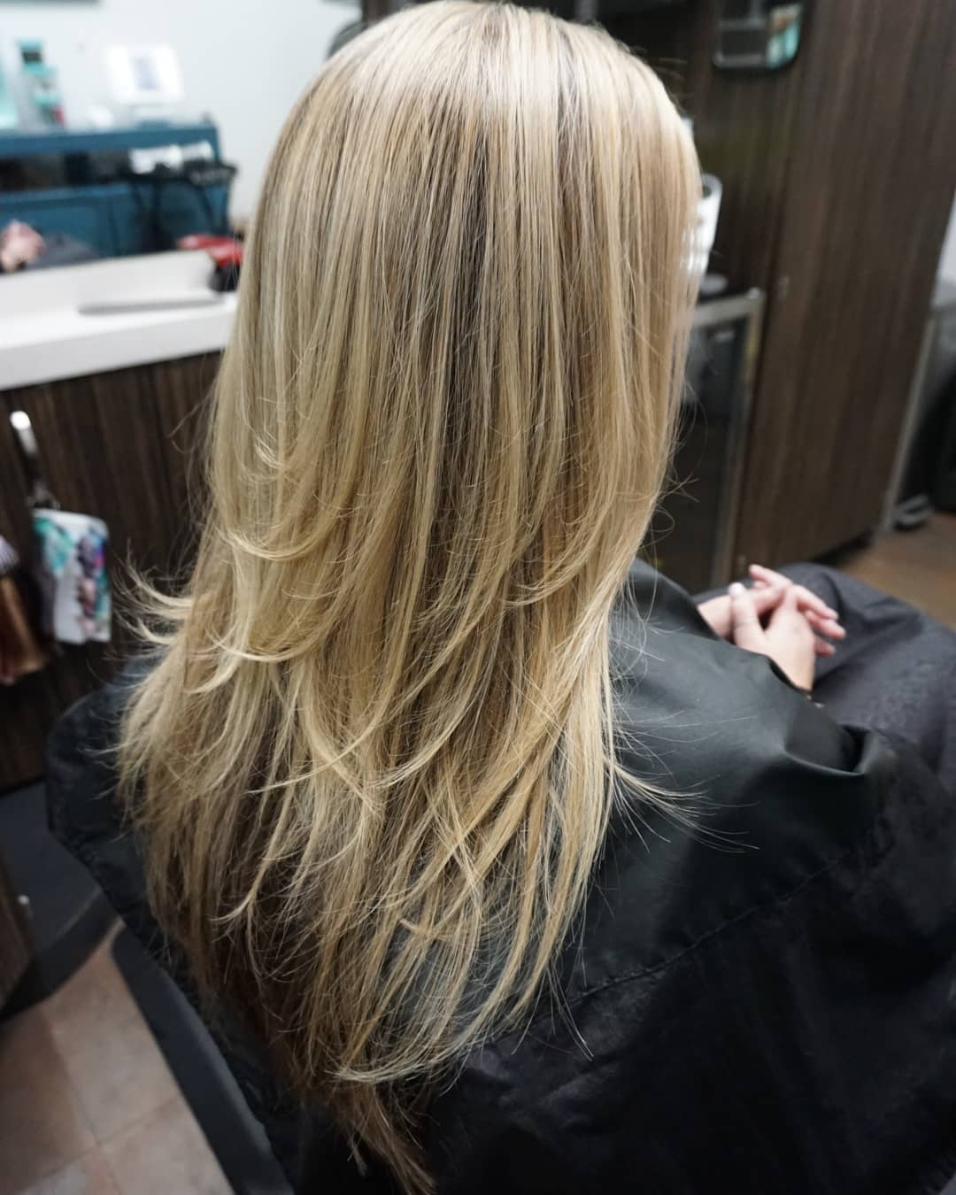 Mid-Back Blonde Layers With Highlights Mid-Back Blonde Layers With Highlights — Simple Layers Hairstyles