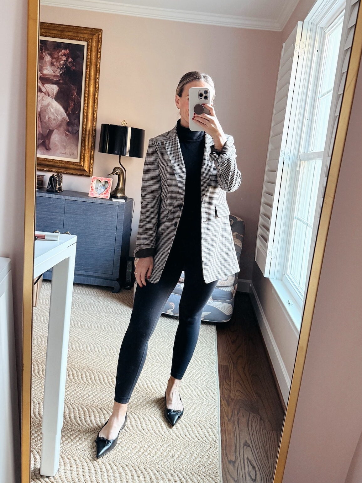 Black Leggings With Houndstooth Blazer And Pointed Flats — Simple Leggings Outfits Casual