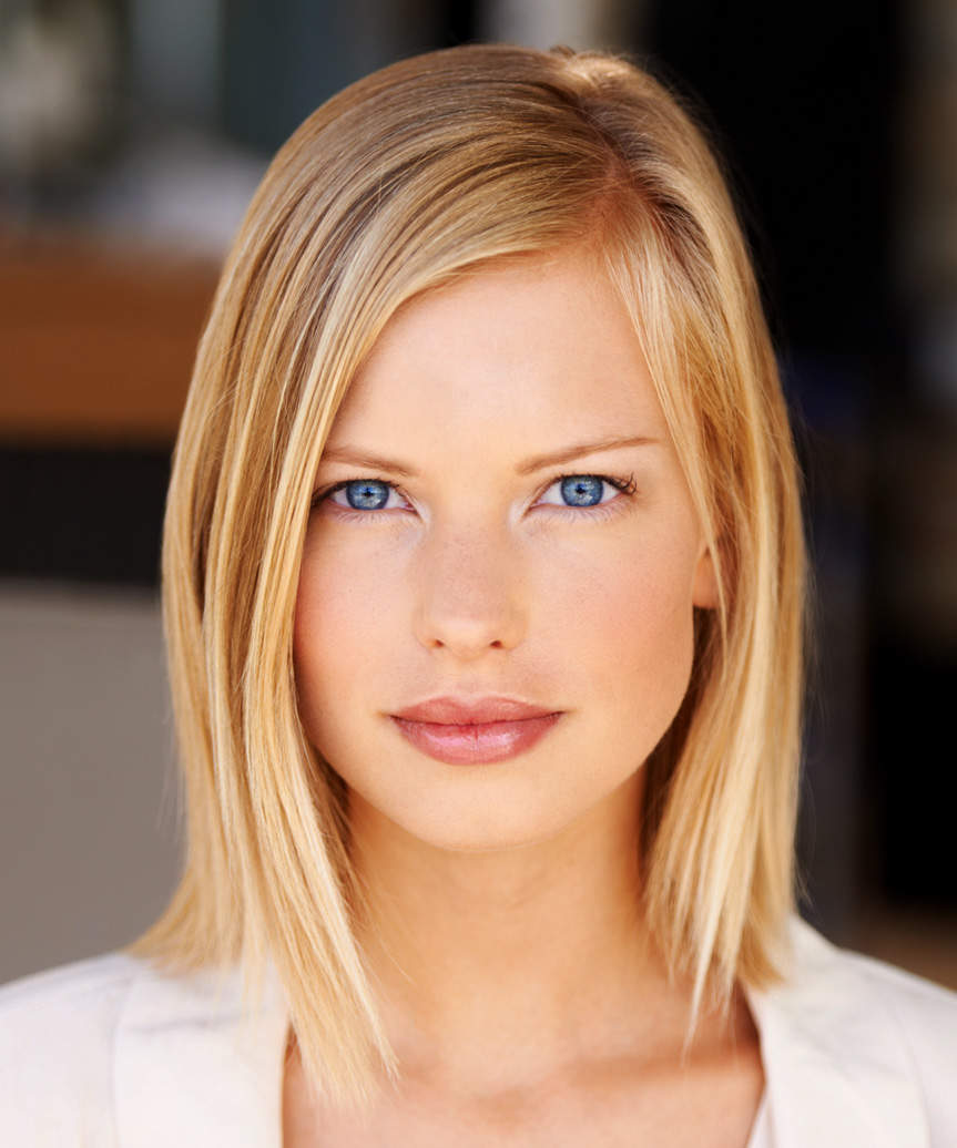 Blonde Chin Bob Glossy Finish — Simple Lengths Bob