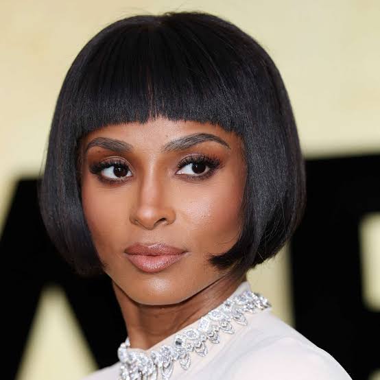 Chin Bob Micro Bangs Black — Simple Lengths Bob