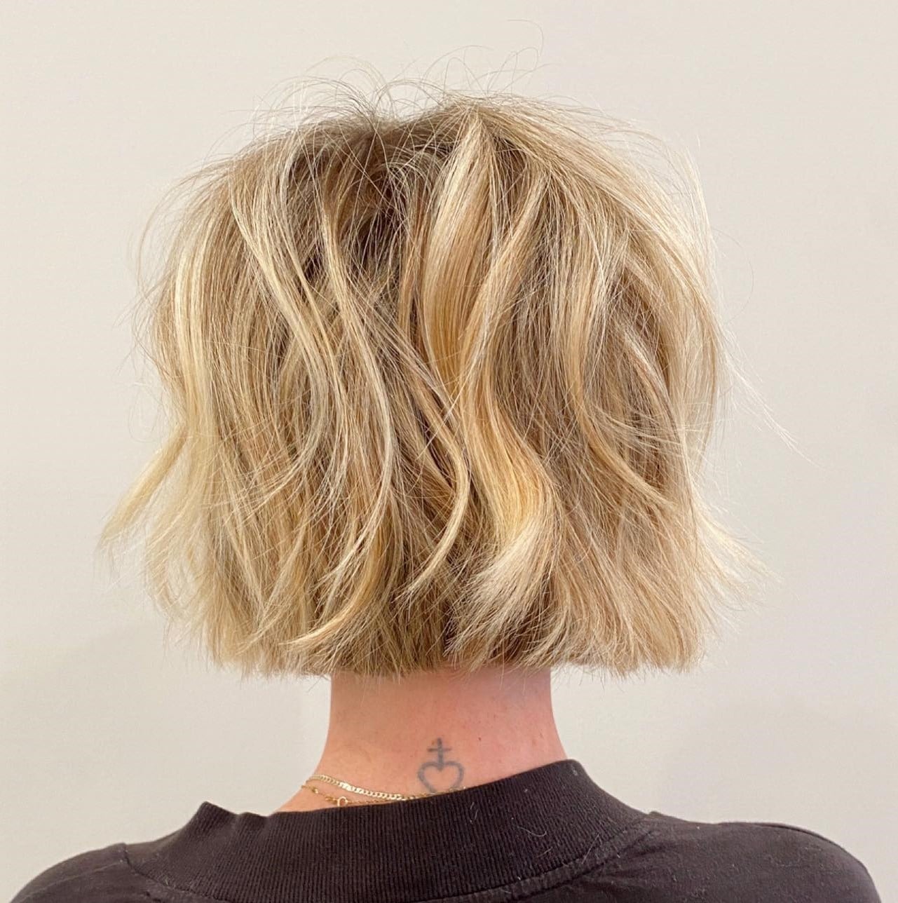 Textured Collarbone Bob Back View — Simple Lengths Bob