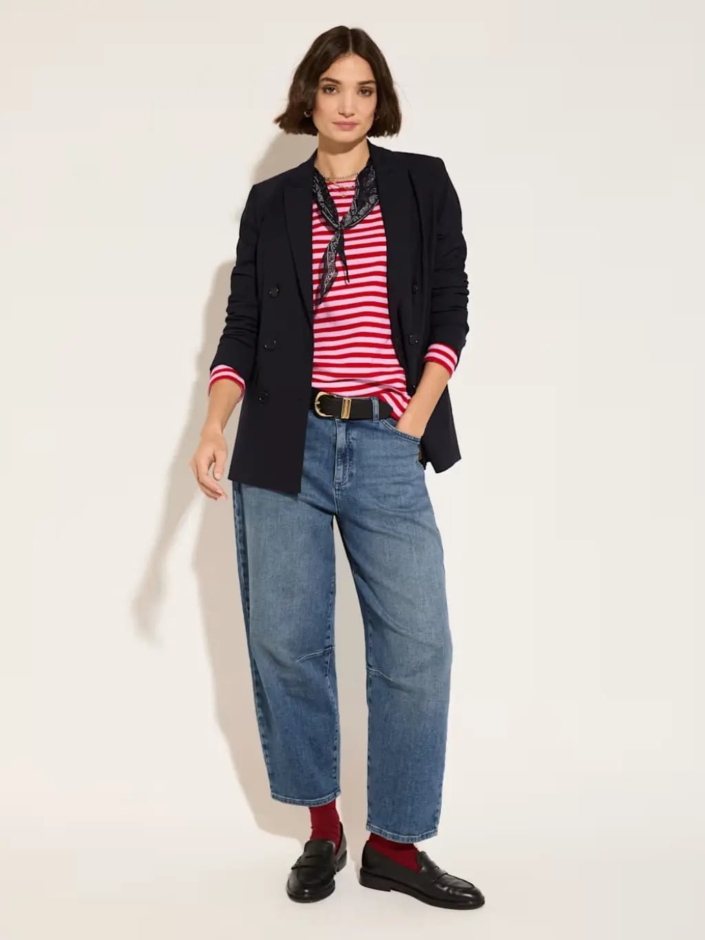 Loafers with Red Socks and Wide Leg Jeans and Striped Long-Sleeve Top Loafers with Red Socks and Wide Leg Jeans and Striped Long-Sleeve Top — Simple Loafer Outfits