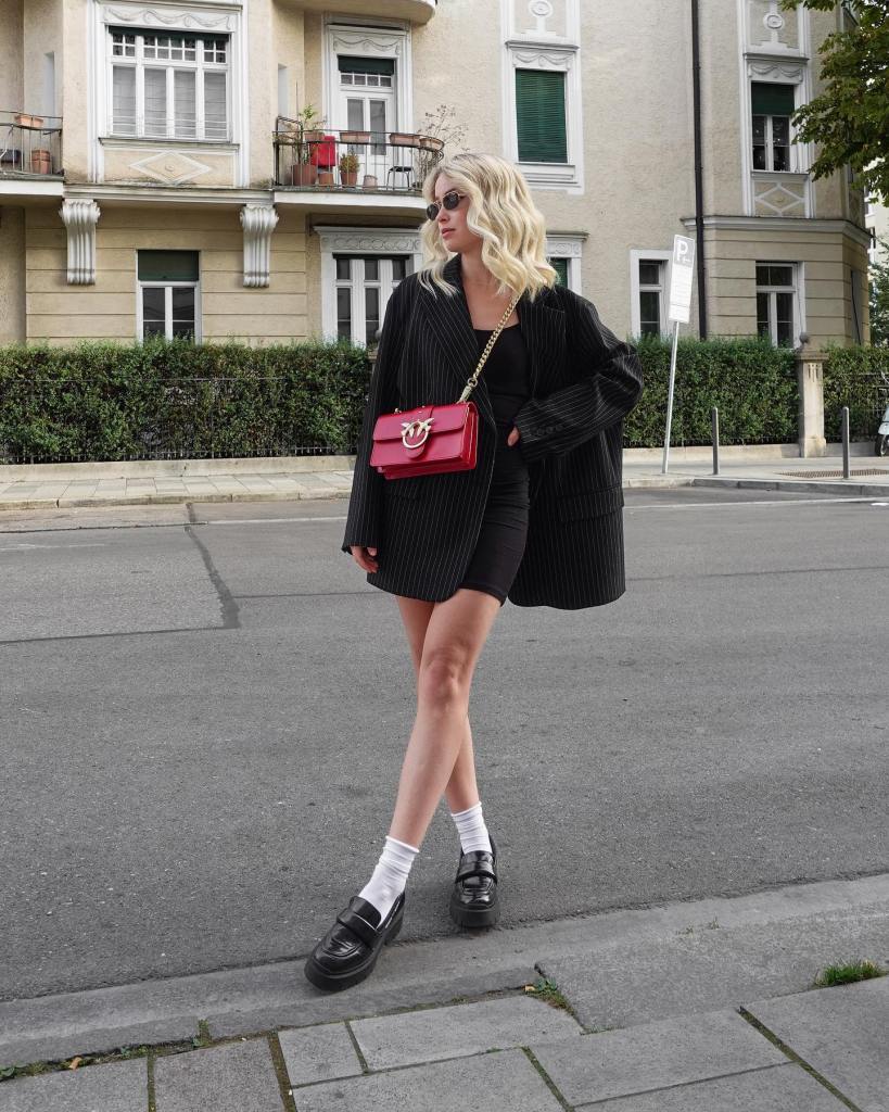 Chunky Platform Loafers with Mini Dress and Oversized Blazer Chunky Platform Loafers with Mini Dress and Oversized Blazer — Simple Loafer Outfits
