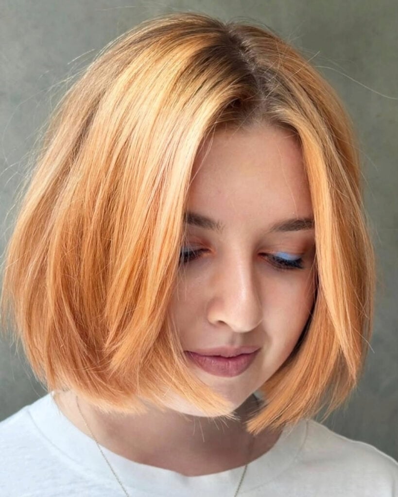 Warm Blonde Blunt Lob With Blowout Warm Blonde Blunt Lob With Blowout — Simple Lob Hair