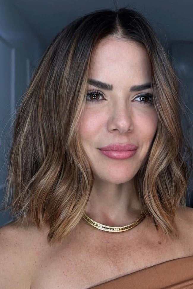 Honey Brown Lob With Face-Framing Pieces Honey Brown Lob With Face-Framing Pieces — Simple Lob Hair