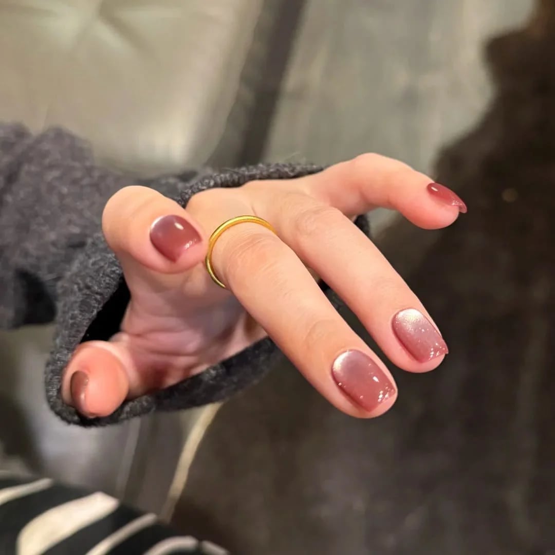 Mauve Pink Undertone Subtle Magnetic Short Square Nails Mauve Pink Undertone Subtle Magnetic Short Square Nails — Simple Magnetic Nails